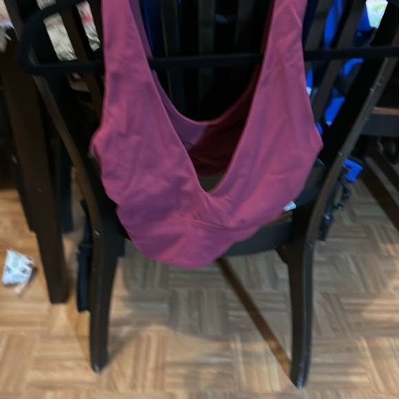 Sport Bra Magenta size 8 Lululemon - Picture 1 of 2